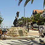 Luxury Near Town & Marina