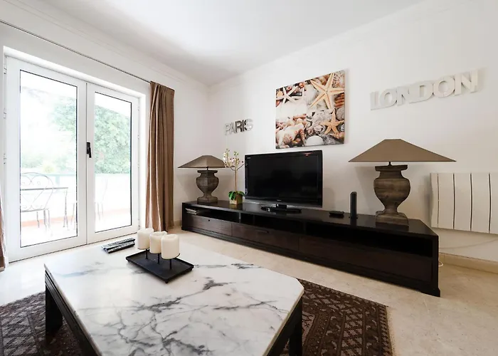 Apartmán Luxury Near Town & Marina *
