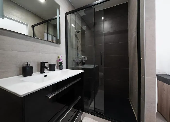 Luxury Near Town & Marina * كاسكايس