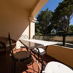 Apartment Luxury Near Town & Marina Cascais