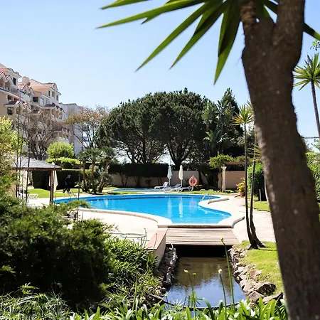 Luxury Near Town & Marina Daire