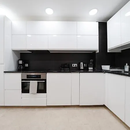 Apartment Luxury Near Town & Marina Cascais