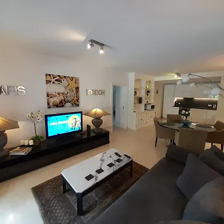 Apartment Luxury Near Town & Marina Cascais