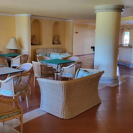 Luxury Near Town & Marina