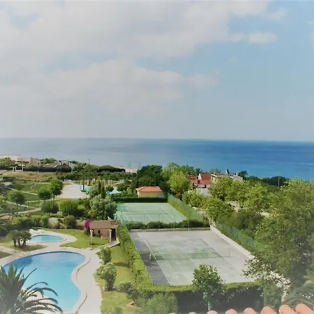 Luxury Near Town & Marina Daire