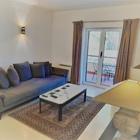 Luxury Near Town & Marina